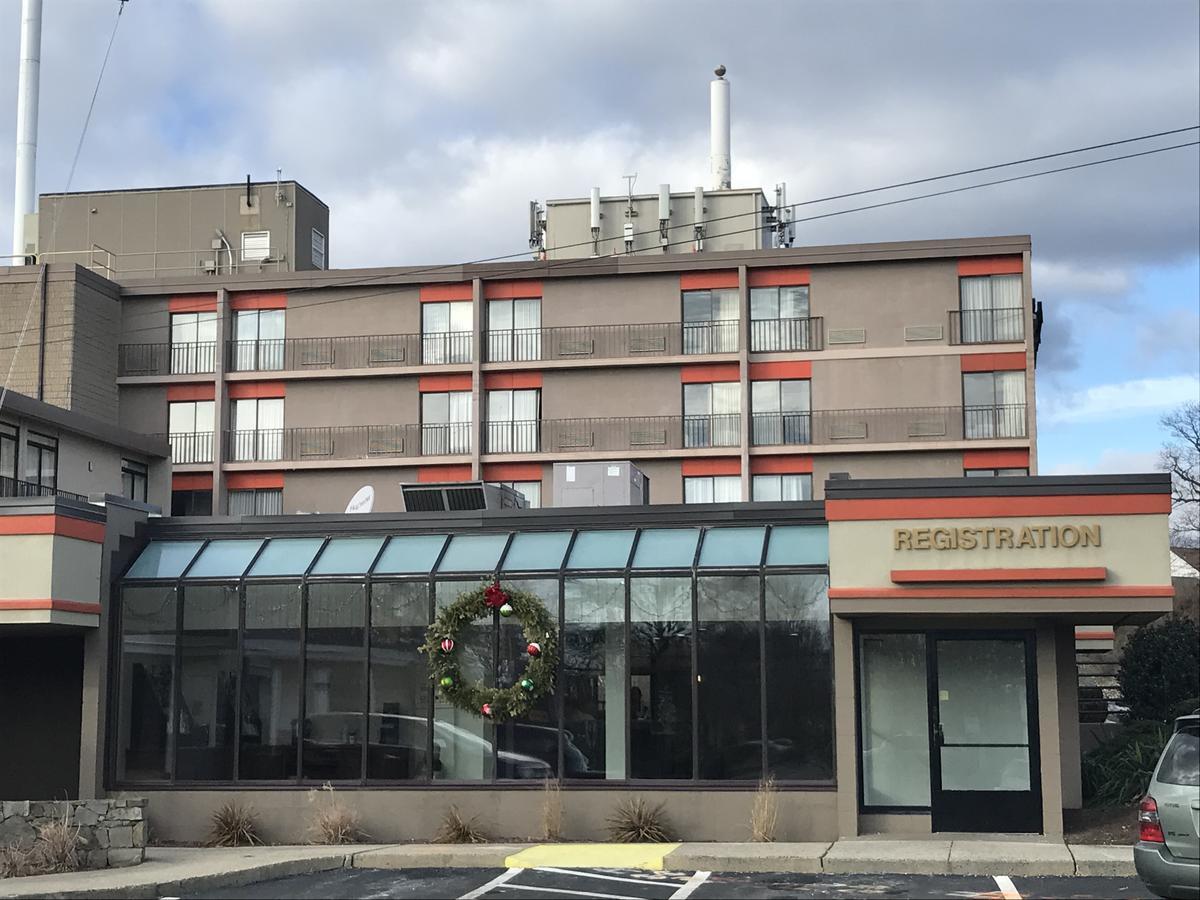 Howard Johnson By Wyndham Milford/New Haven Extérieur photo